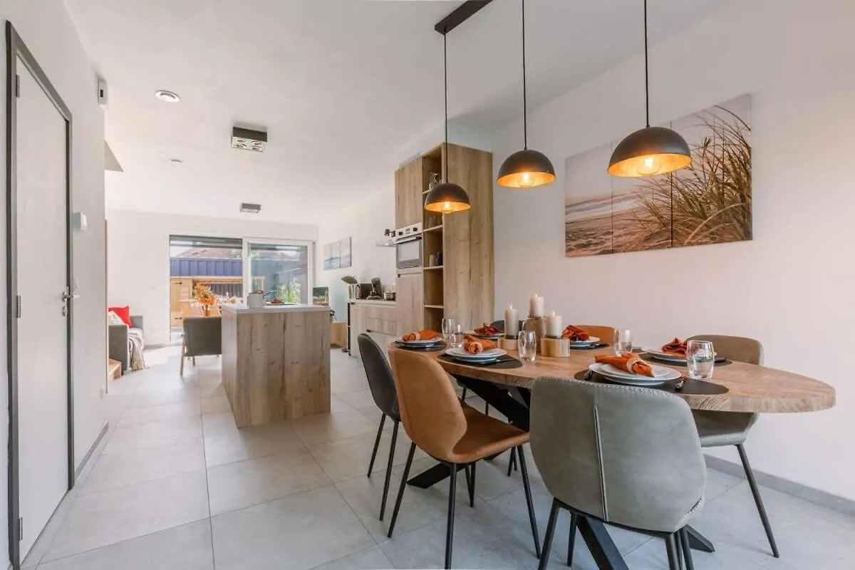Casa vacanze Huswell - Family-Friendly House With Sunny Terrace And Garden Villa Ostenda